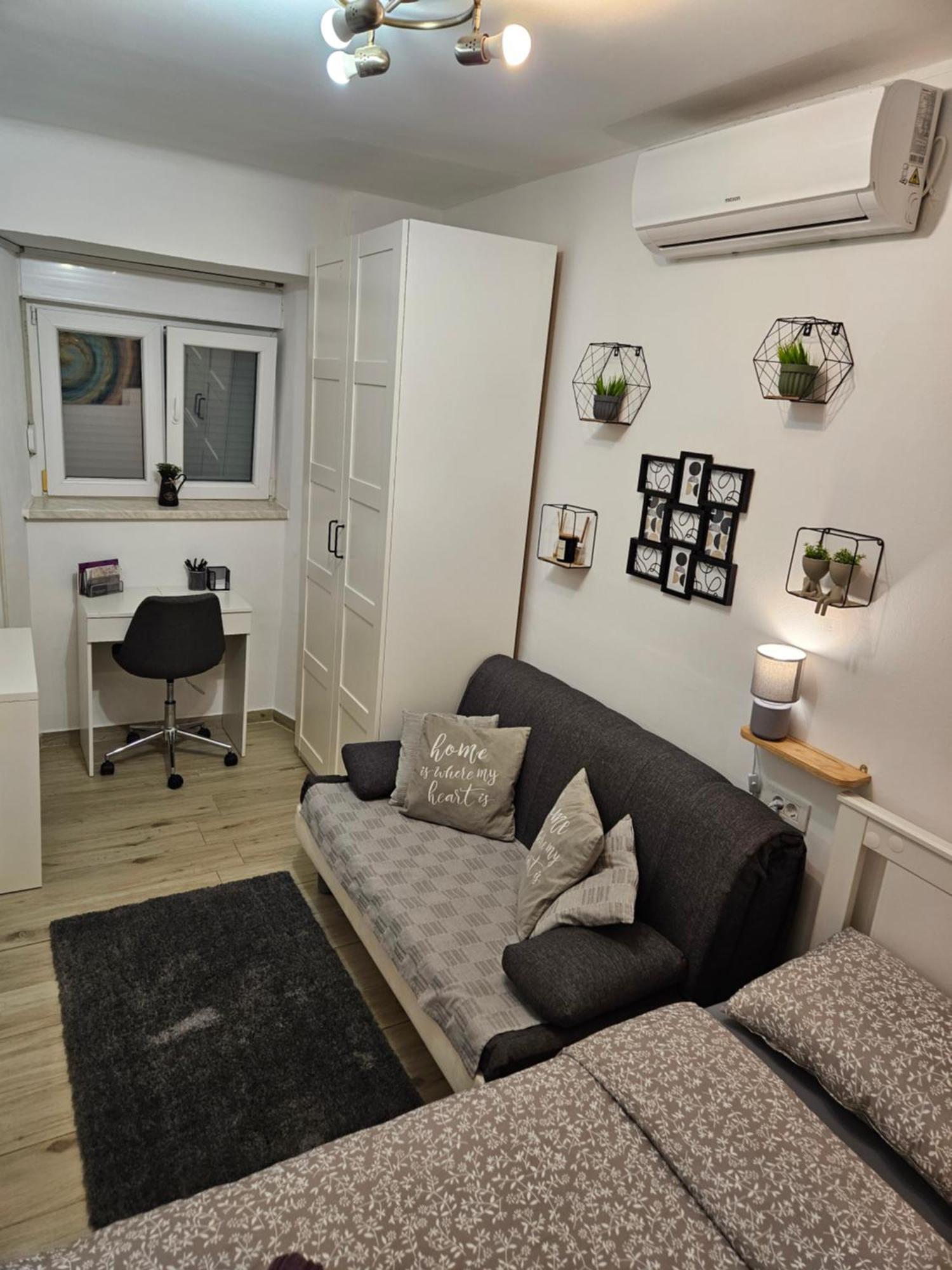 Apartment Maja - Strict Center Of 자그레브 외부 사진