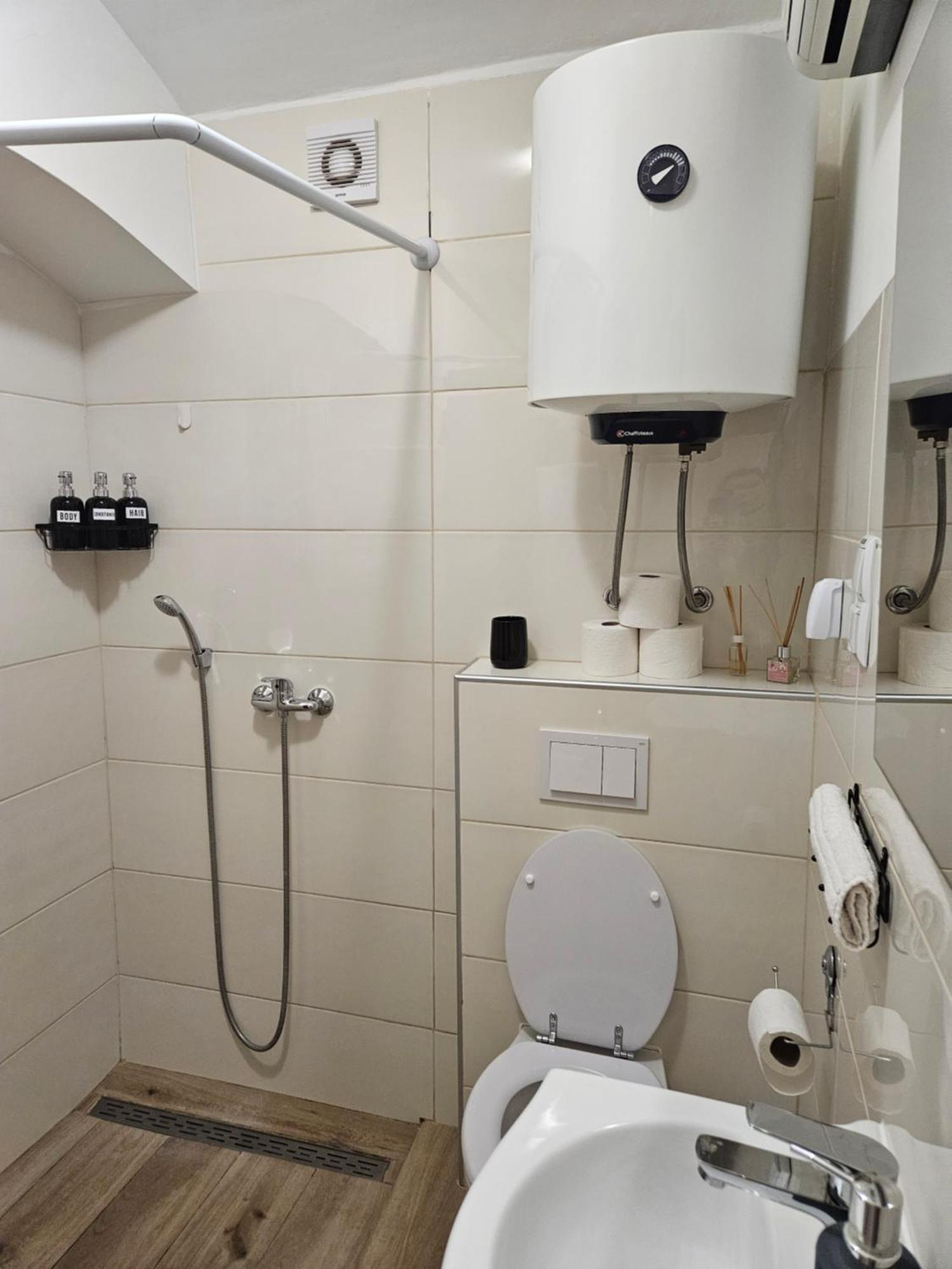 Apartment Maja - Strict Center Of 자그레브 외부 사진